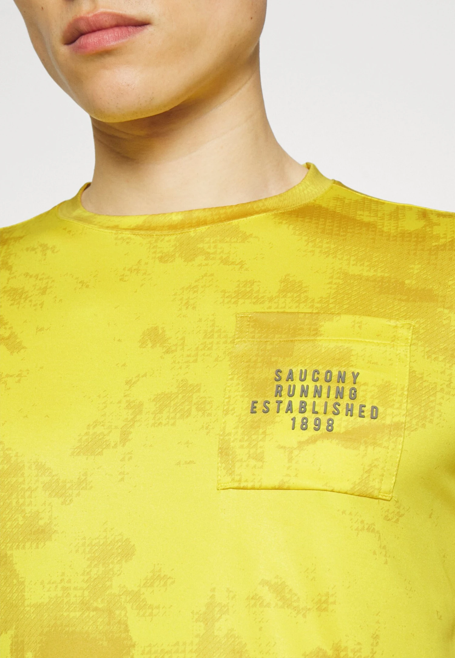 Saucony Explorer Short Sleeve - Sport T-Shirt - Yellow 10 Saucony Explorer Short Sleeve - Sport T-Shirt - Yellow - Afbeelding 8