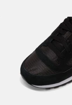 Saucony Jazz- Sneakers Laag - Black/Gold 15 Saucony Jazz- Sneakers Laag - Black/Gold -Saucony 1be296aefa2b4fce91f0bcb29b02e2dd