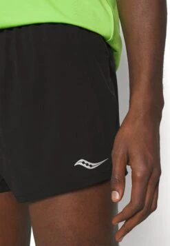 Saucony Outpace Split Short - Korte Broeken - Black -Saucony 250f53416bba4e82867969c1ada5db3d