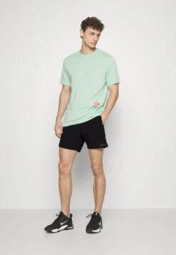 Saucony Explorer Utility Short - Korte Broeken - Black 8 Saucony Explorer Utility Short - Korte Broeken - Black -Saucony 2f355a8e25bc4d03a1b3b87a6d7b925c