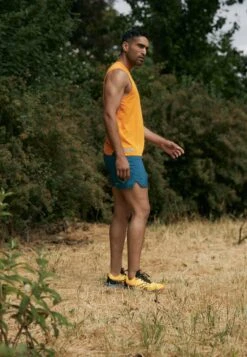 Saucony Endorphin - Trail Hardloopschoenen - Vizigold/Vizired -Saucony 52075a0097714a33b82dac0cbb2ffe14