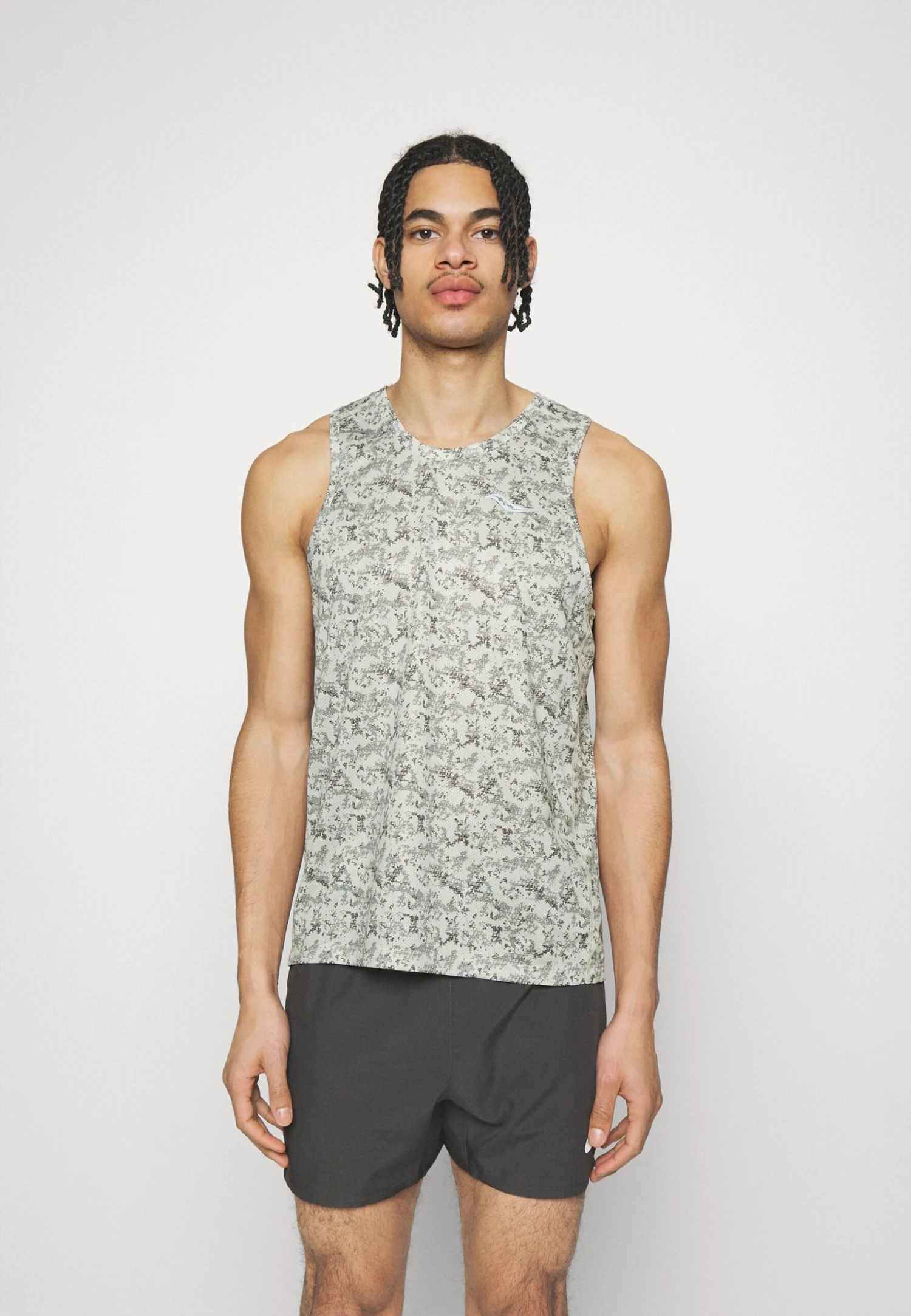 Saucony Stopwatch Graphic Singlet - Top - Lunar Rock 3 Saucony Stopwatch Graphic Singlet - Top - Lunar Rock
