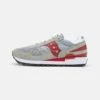 Saucony Shadow Original - Sneakers Laag - Grey/Red -Saucony 5a83bc81c39a4eec90897ec91dc6d7bd