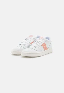 Saucony Jazz Court - Sneakers Laag - White/Blush -Saucony 61e7c230630843108280b4c4479872c0