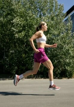 Saucony Guide 16 - Stabiliteit Hardloopschoenen - Soot/Sprig -Saucony 84ccfd377d8e4c7e9f93fb3b3a91a124