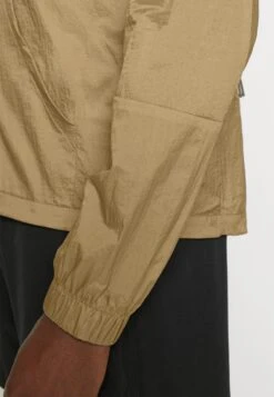 Saucony Elevate Packaway Jacket - Runningjack - Pewter -Saucony a886eabf86814860bf2cf68b80ab5cf3