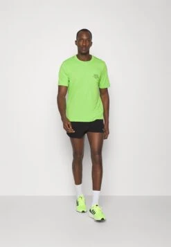 Saucony Outpace Split Short - Korte Broeken - Black -Saucony bf36c6412bc7416f842367d674ba05a5