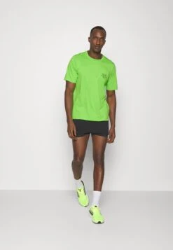 Saucony Explorer Short Sleeve - Sport T-Shirt - Invader Heather -Saucony d8576f1376384dc99ce5892459176f85