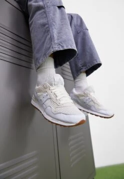 Saucony Shadow 5000 - Sneakers Laag - White -Saucony d9d367100723416c90f9920092e494af